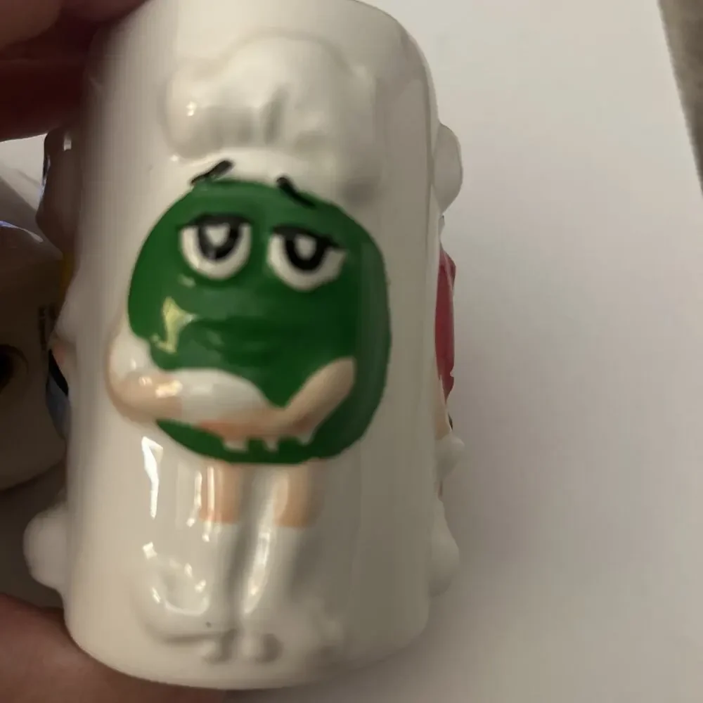 M&Ms Ceramic Salt & Pepper Shakers Red Yellow Green Mars Inc.